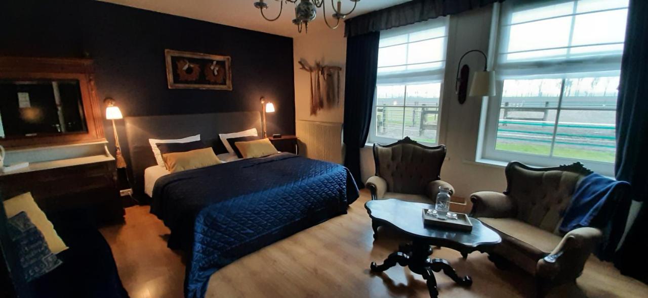 Bed & Breakfast De Kienstee Schoondijke Екстер'єр фото